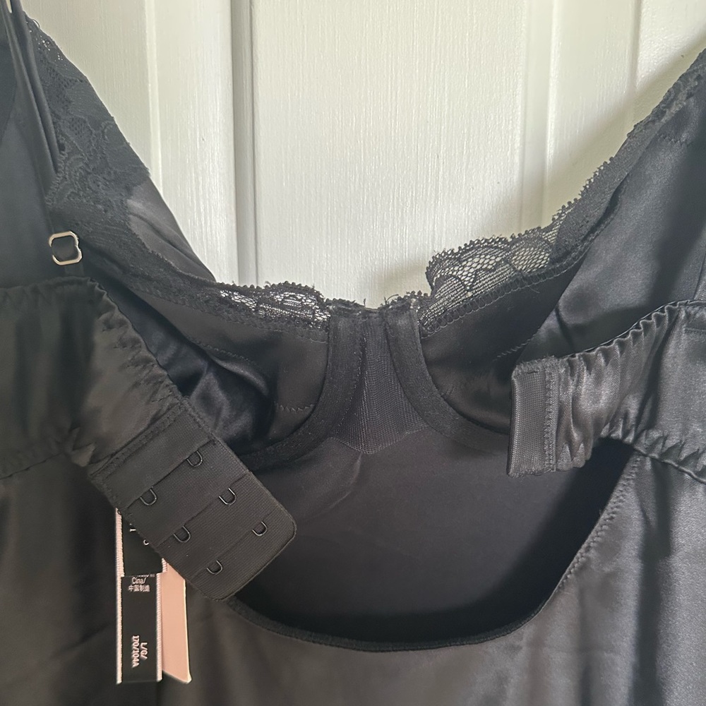NWT Victoria’s Secret Satin & Lace Embellished Cupped Mini Slip - Picture 13 of 15